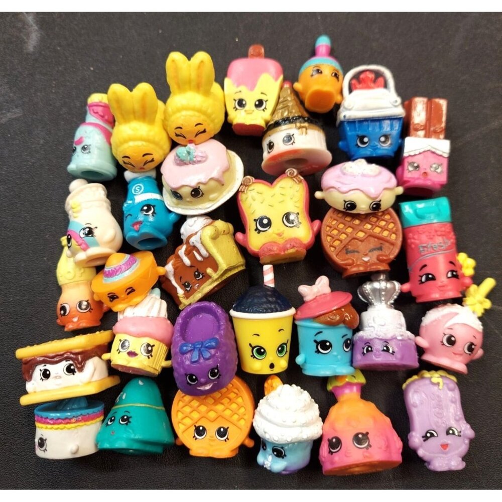 Shopkins Character Lot Of 32 Collectible Mini Figures K04 D